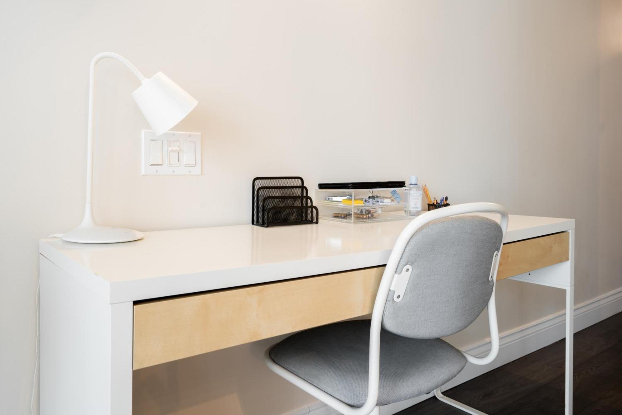 Spacious Corner Downtown Appartement Toronto
